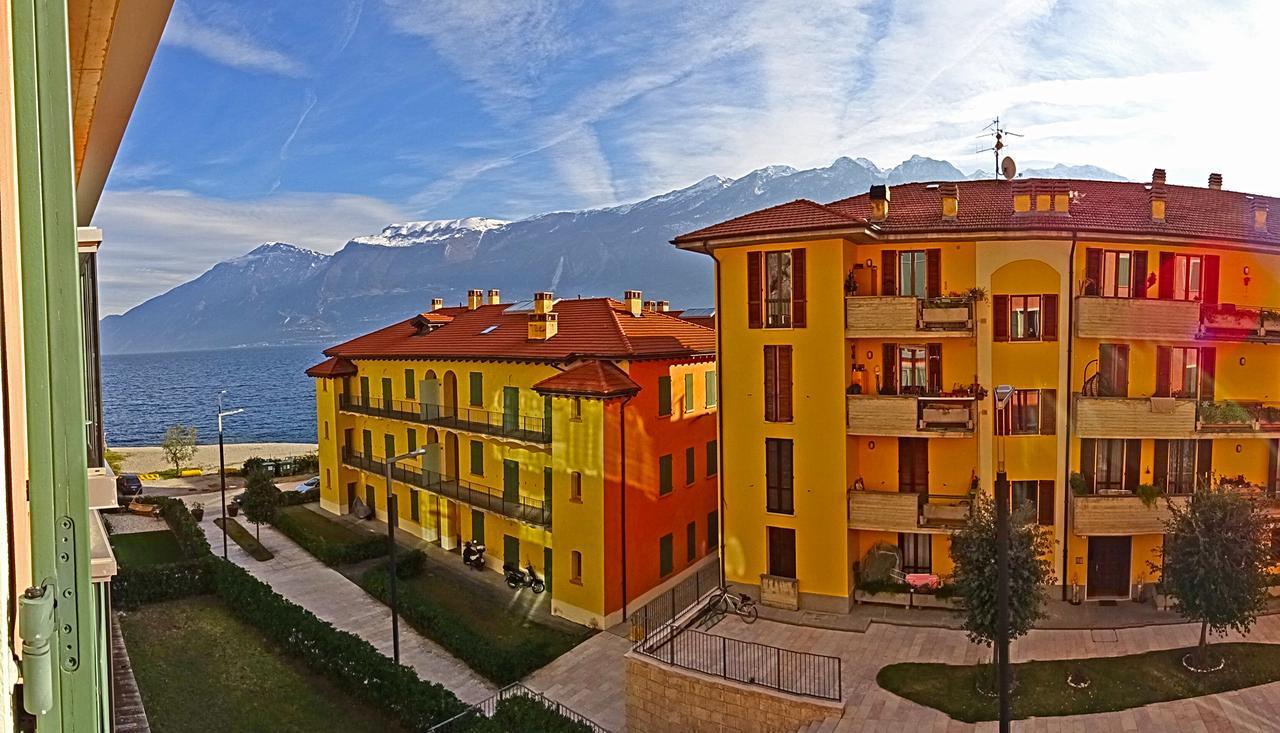 Campione Ora Apartments By Gardadomusmea Кампионе дел Гарда Екстериор снимка
