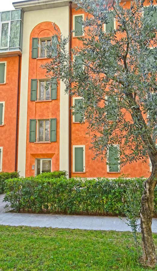 Campione Ora Apartments By Gardadomusmea Кампионе дел Гарда Екстериор снимка